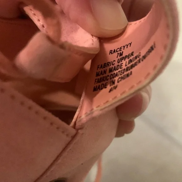 Madden girl peach Color sandals - Picture 15 of 15